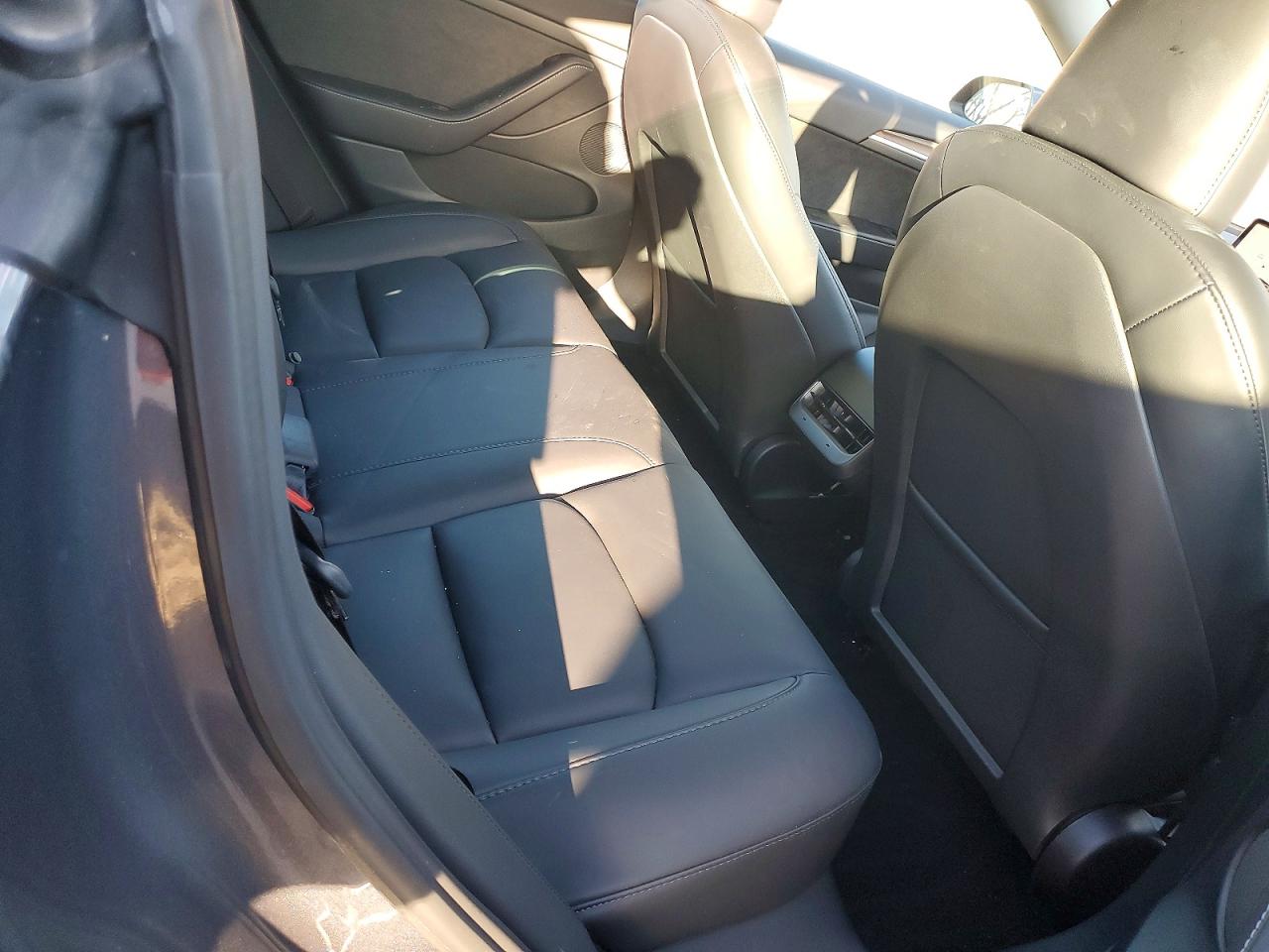 2023 TESLA MODEL 3 photo 10