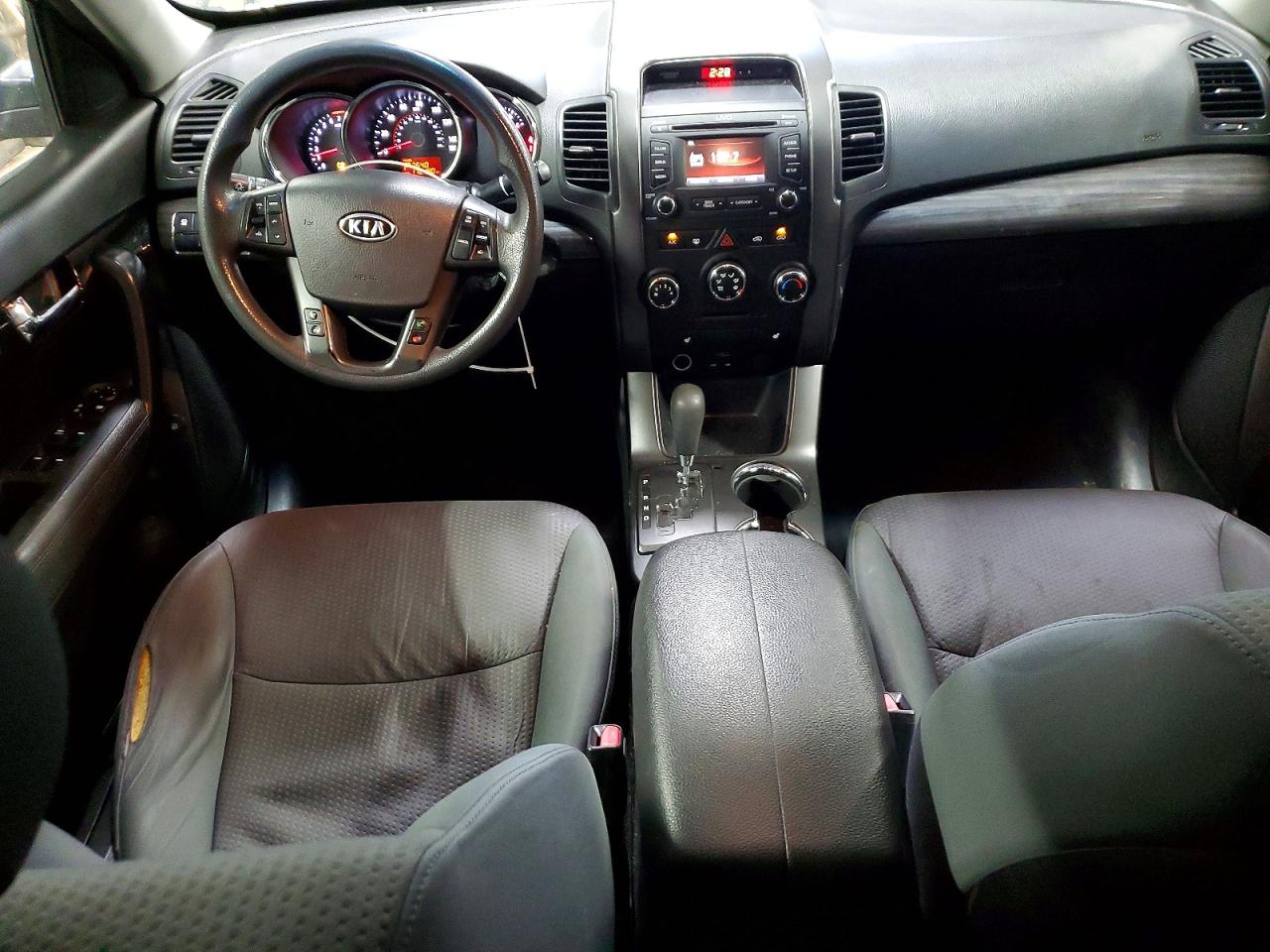 2013 KIA SORENTO LX photo 8