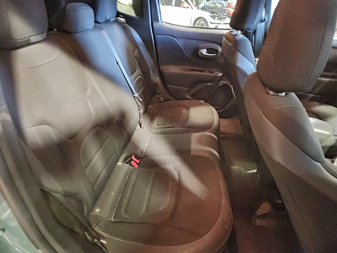 2017 JEEP RENEGADE LATITUDE photo 11