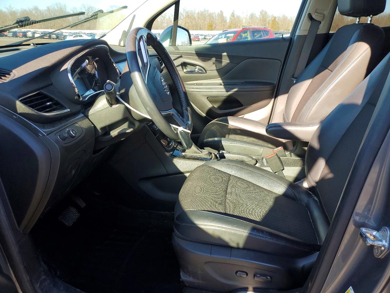 2019 BUICK ENCORE PREFERRED photo 7