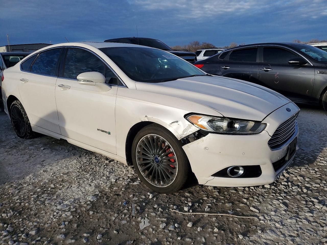 2014 FORD FUSION TITANIUM HEV photo 4