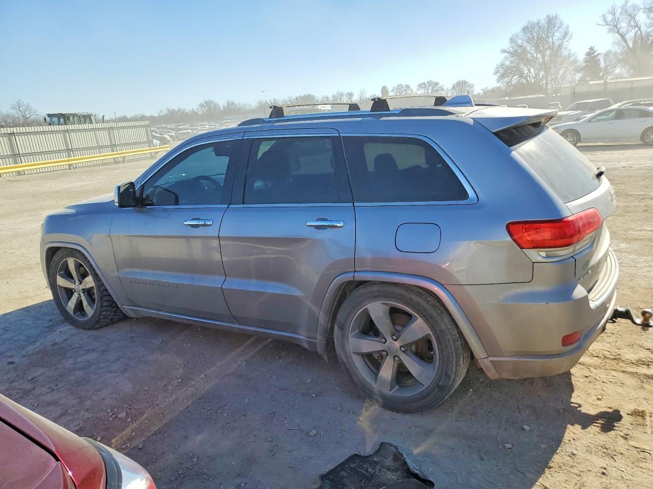 2014 JEEP GRAND CHEROKEE OVERLAND photo 2
