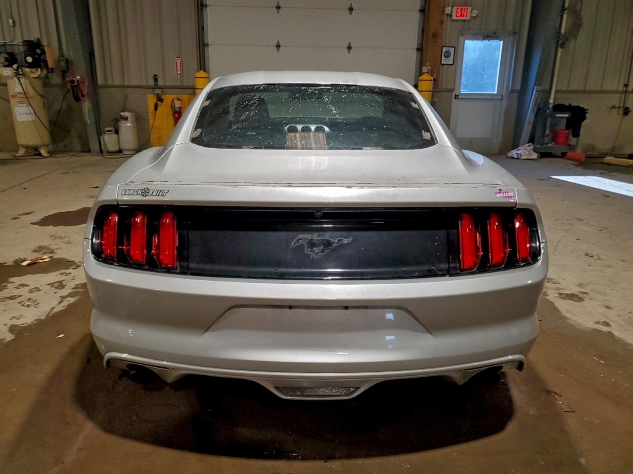 2017 FORD MUSTANG photo 6