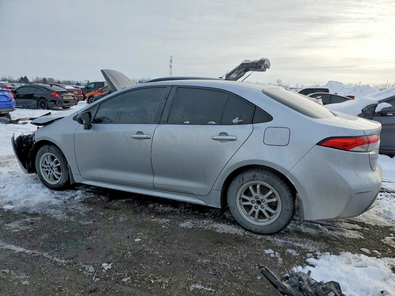 2022 TOYOTA COROLLA photo 2