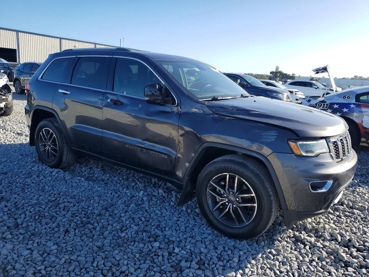 2019 JEEP GRAND CHEROKEE LIMITED photo 4