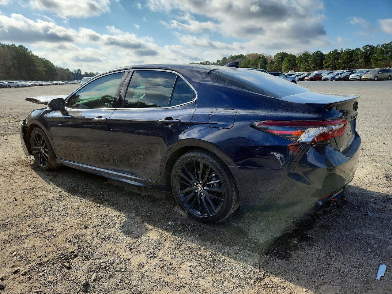 2021 TOYOTA CAMRY XSE photo 2