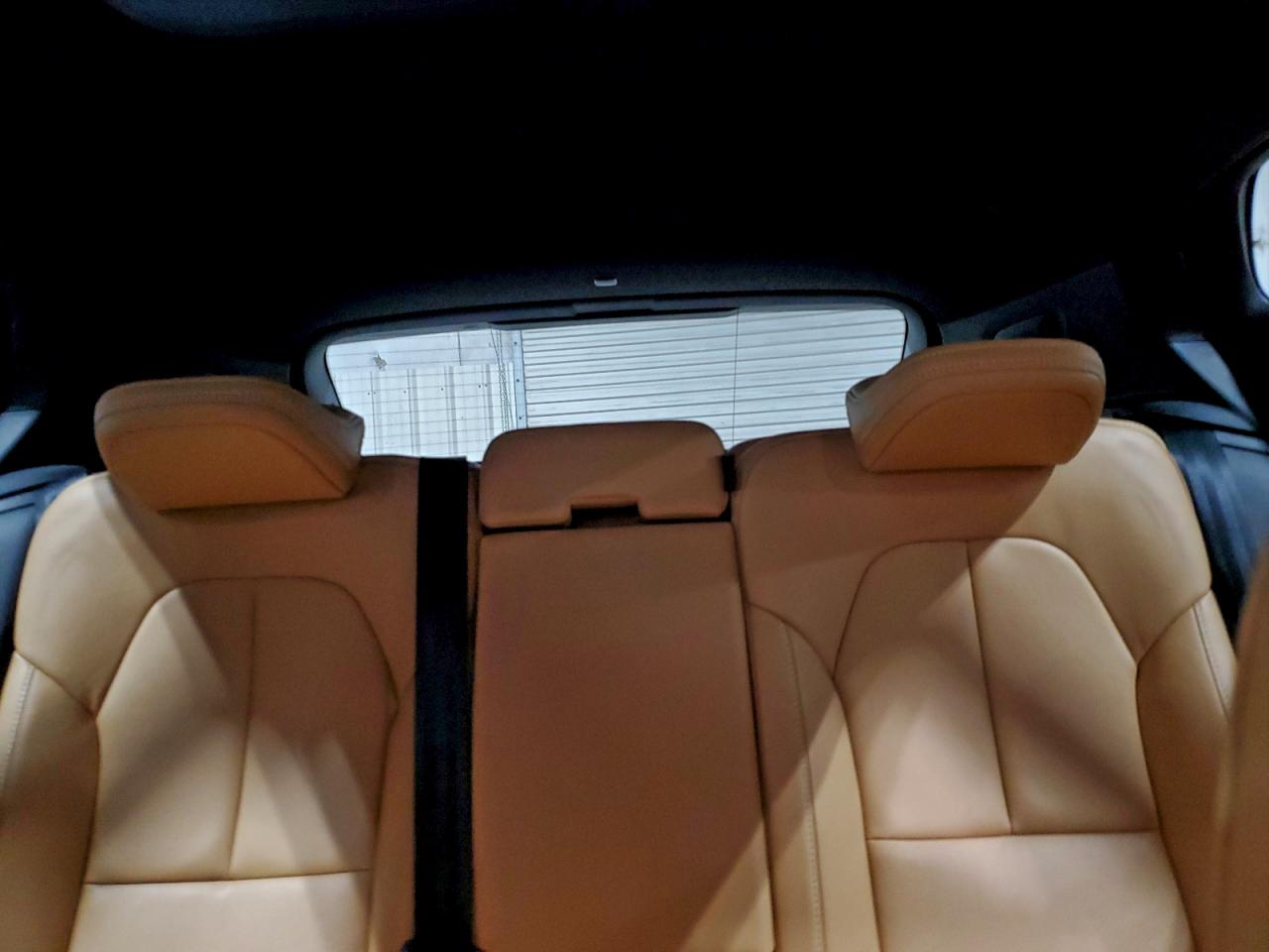 2019 VOLVO XC40 T5 MOMENTUM photo 19