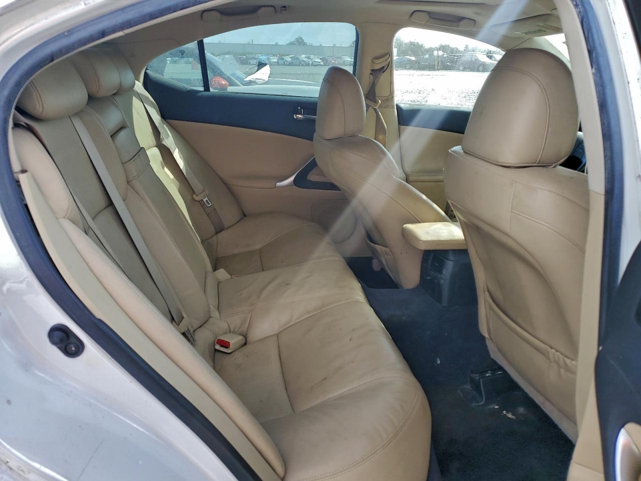 2008 LEXUS IS 250 photo 28