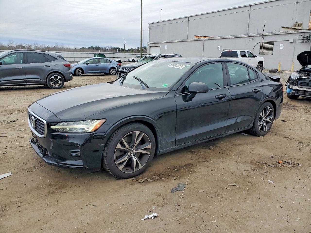 2019 VOLVO S60