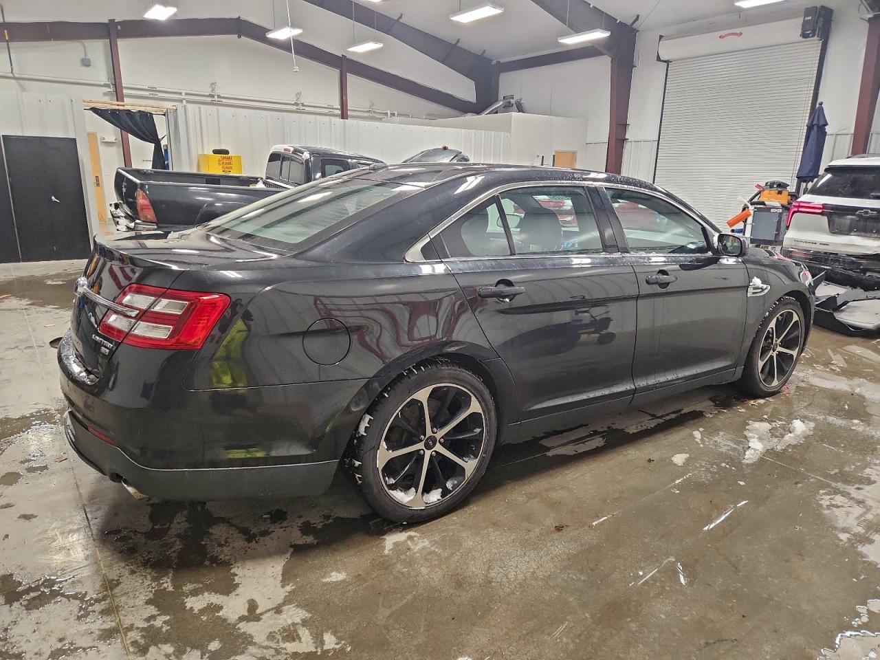 2015 FORD TAURUS LIMITED photo 3