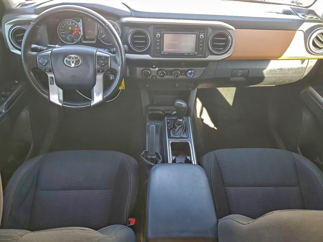 2017 TOYOTA TACOMA DOUBLE CAB photo 8