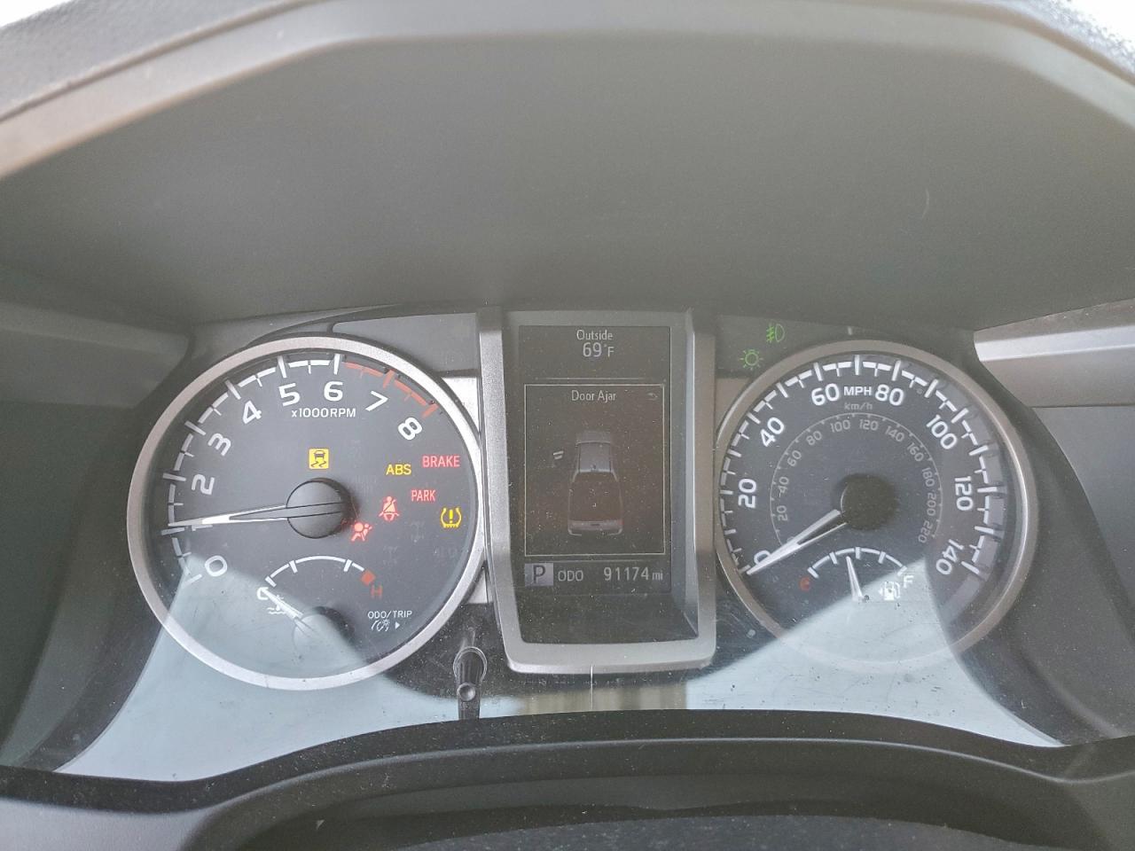 2017 TOYOTA TACOMA DOUBLE CAB photo 9