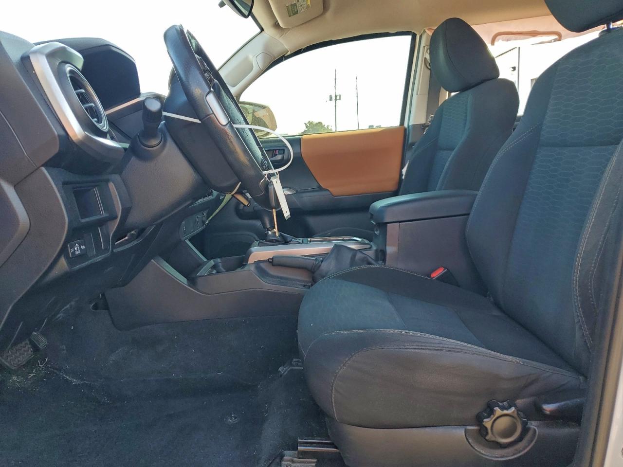2017 TOYOTA TACOMA DOUBLE CAB photo 7