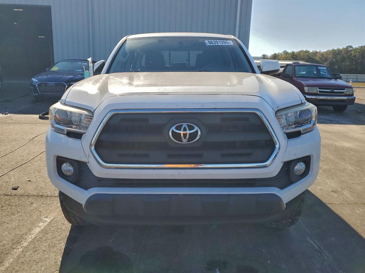 2017 TOYOTA TACOMA DOUBLE CAB photo 5
