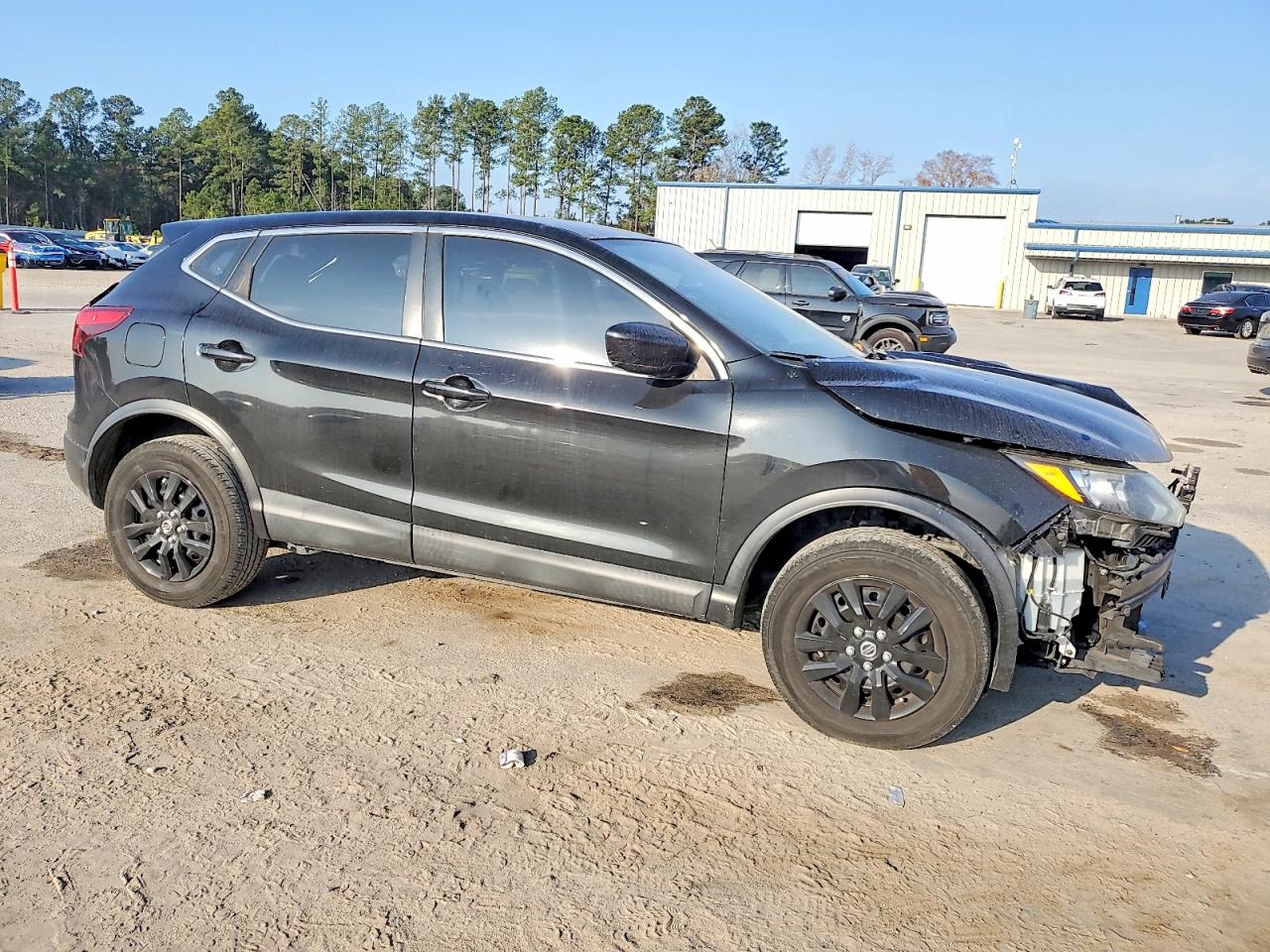2018 NISSAN ROGUE SPORT S photo 4