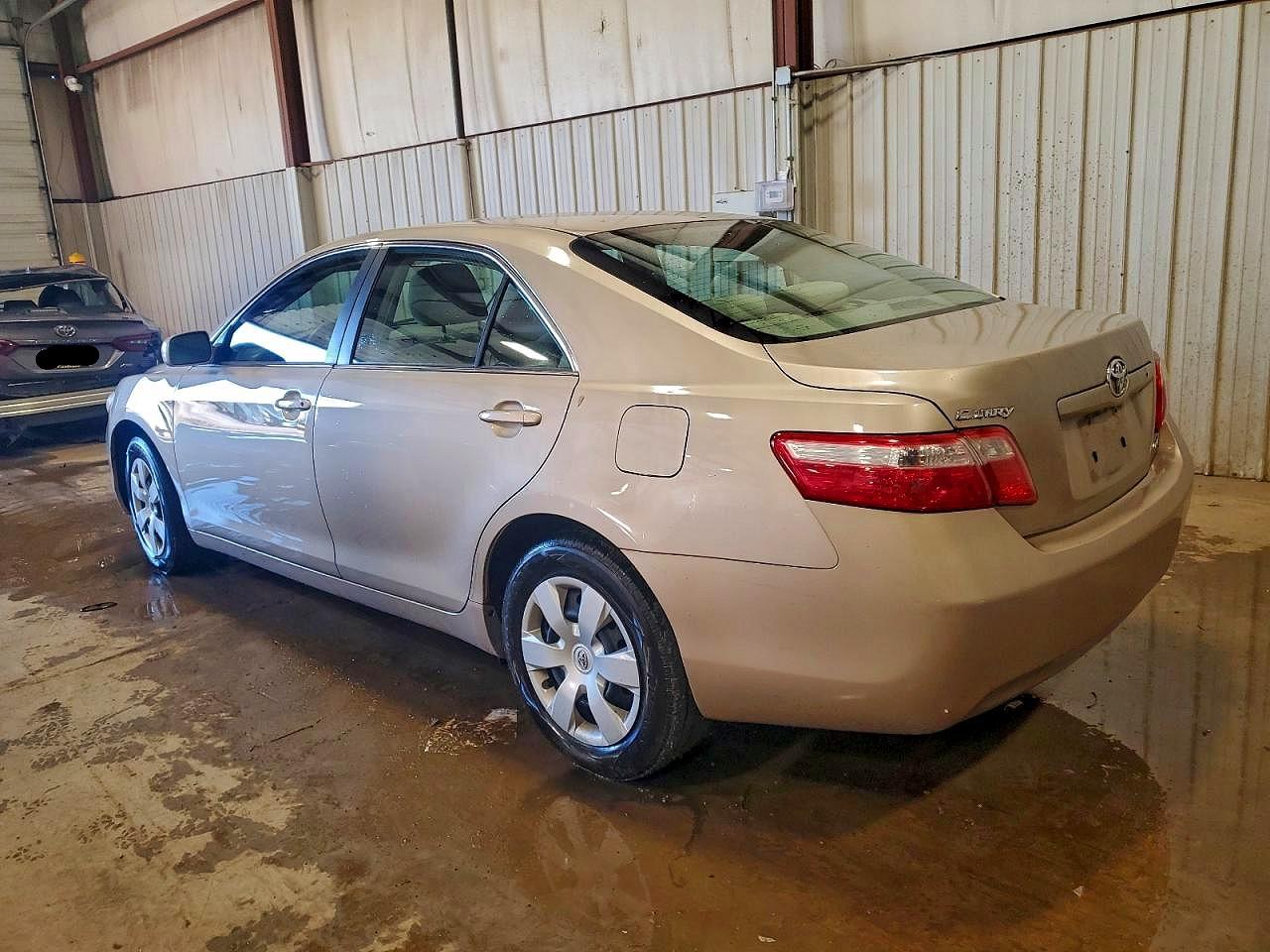2009 TOYOTA CAMRY BASE photo 4