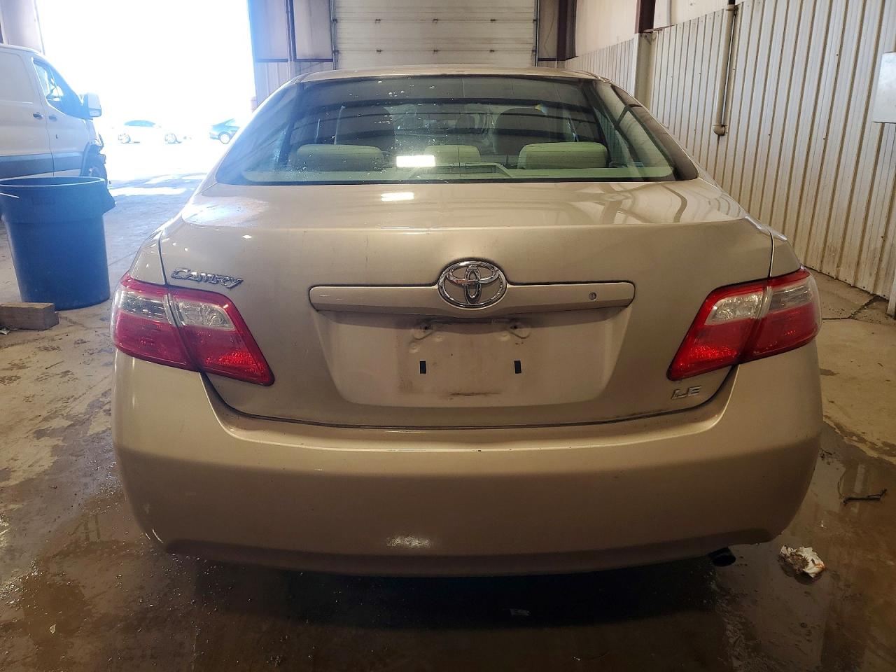 2009 TOYOTA CAMRY BASE photo 16