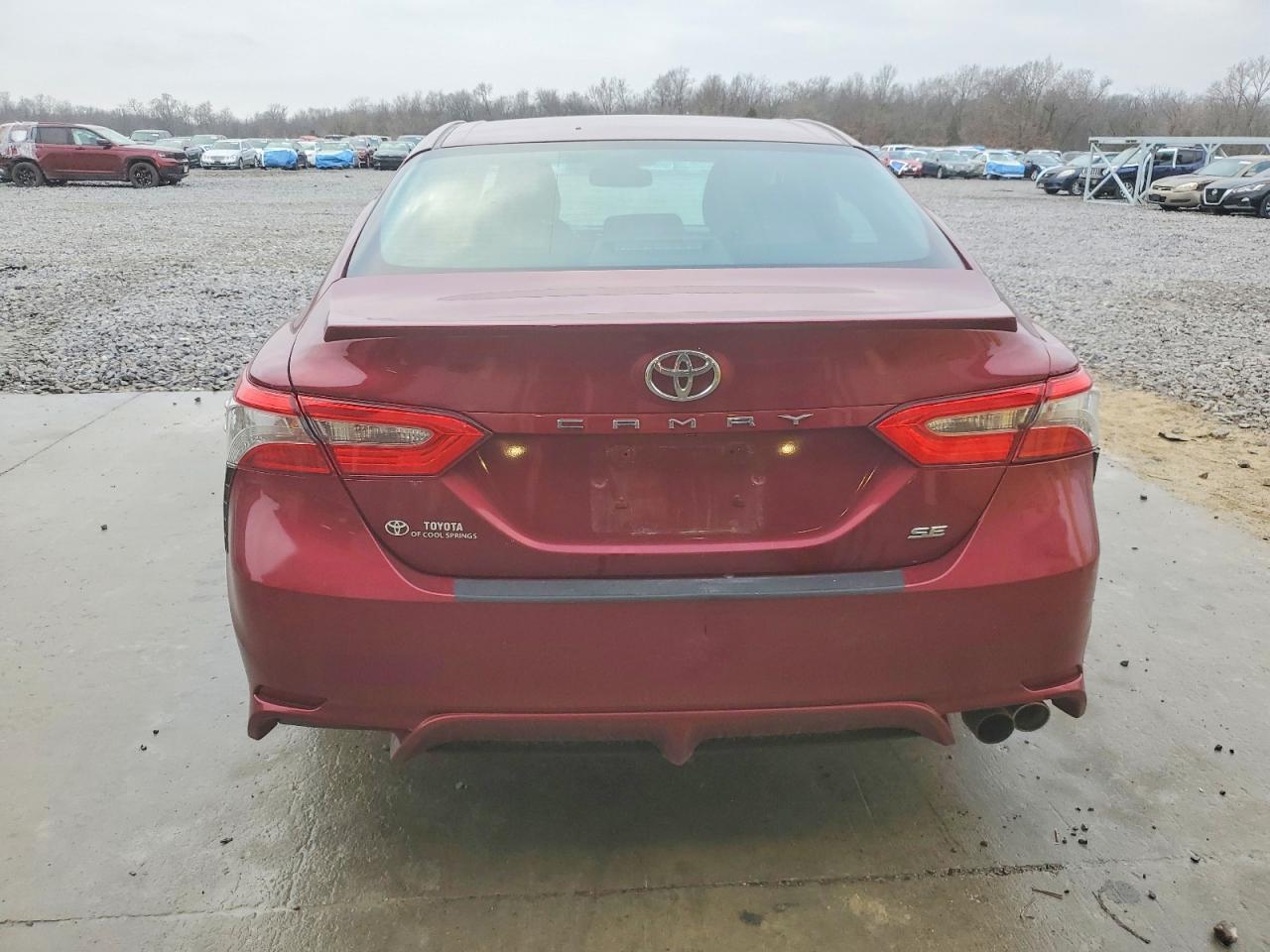 2018 TOYOTA CAMRY L photo 6