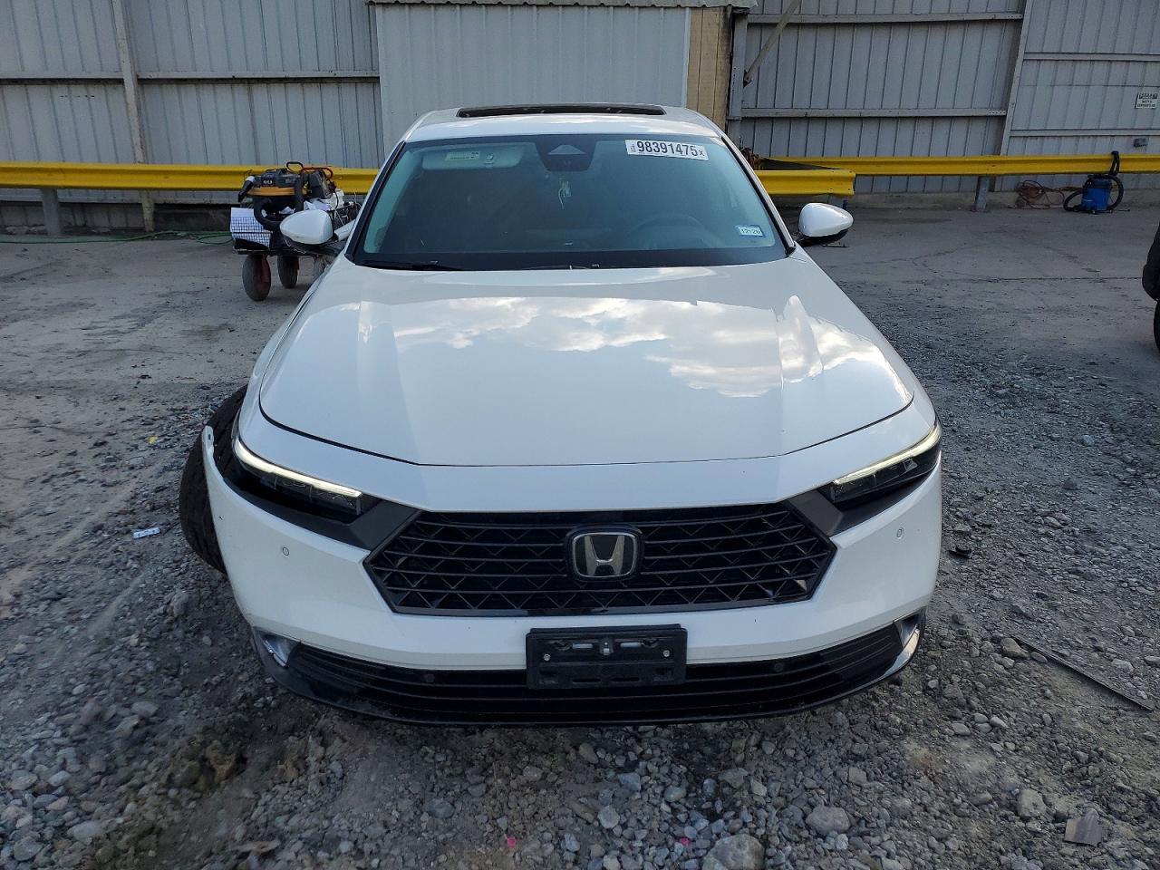 2025 HONDA ACCORD TOURING HYBRID photo 5
