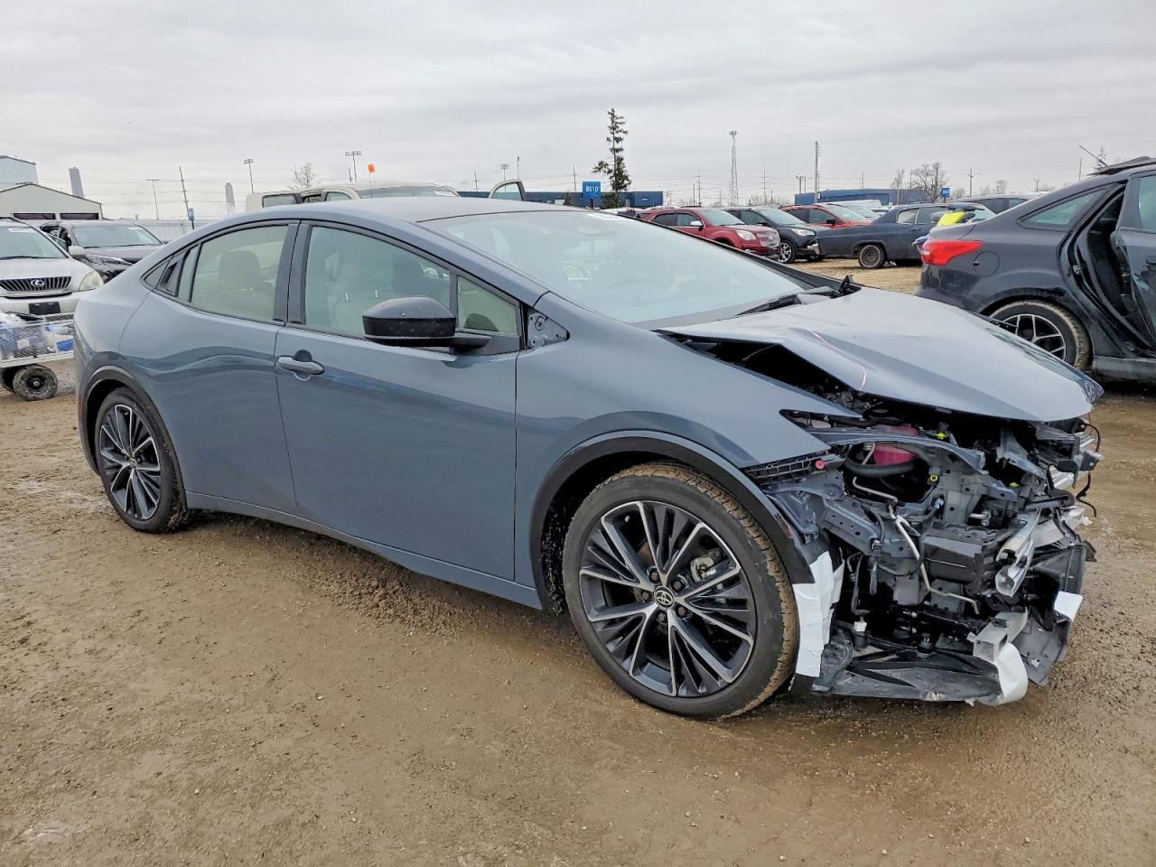 2025 TOYOTA PRIUS LE photo 4