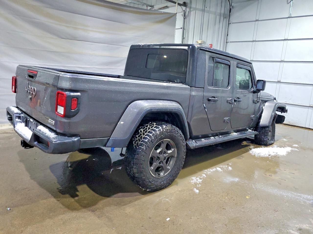 2021 JEEP GLADIATOR OVERLAND photo 3