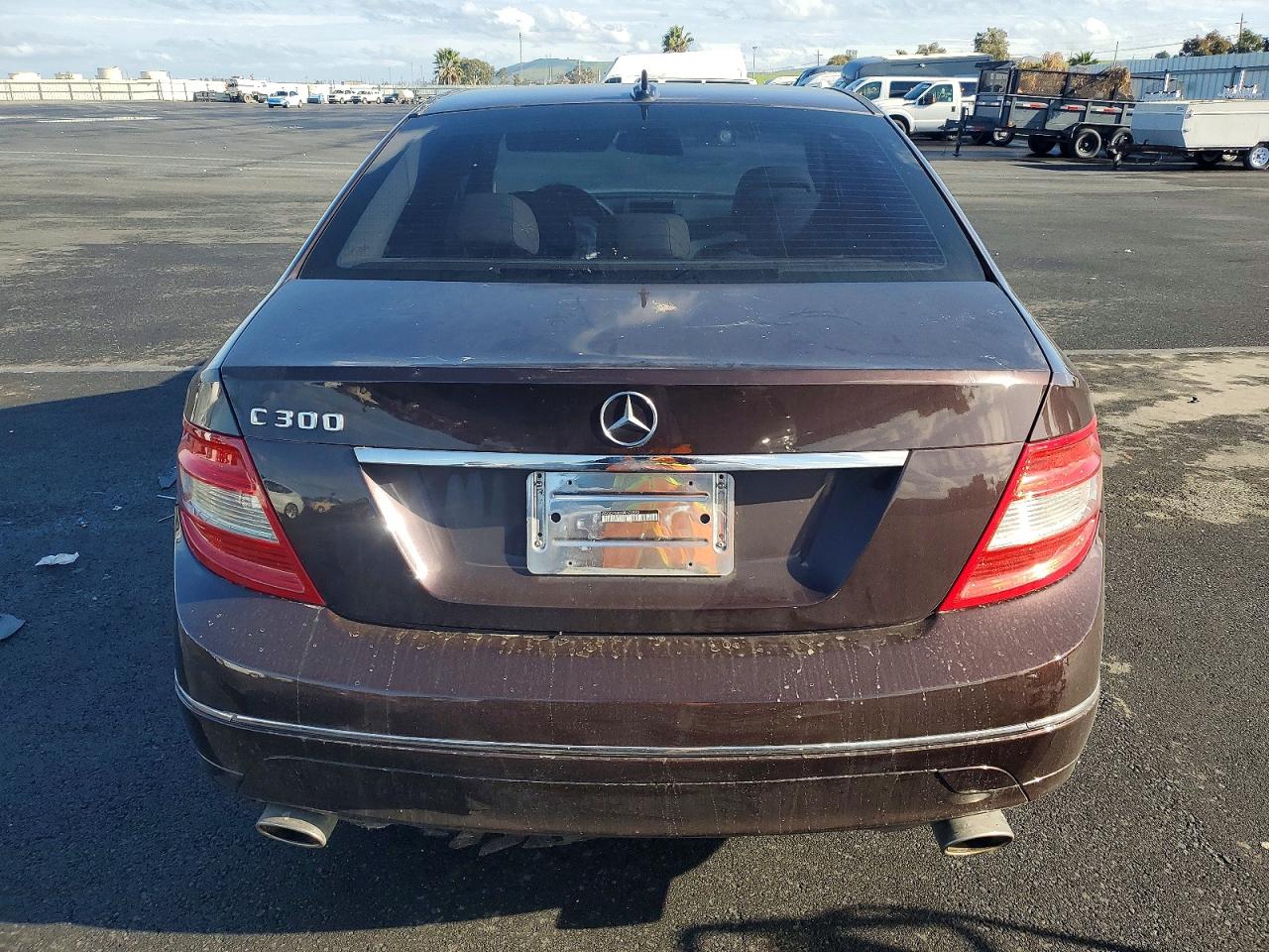 2011 MERCEDES-BENZ C 300 photo 6