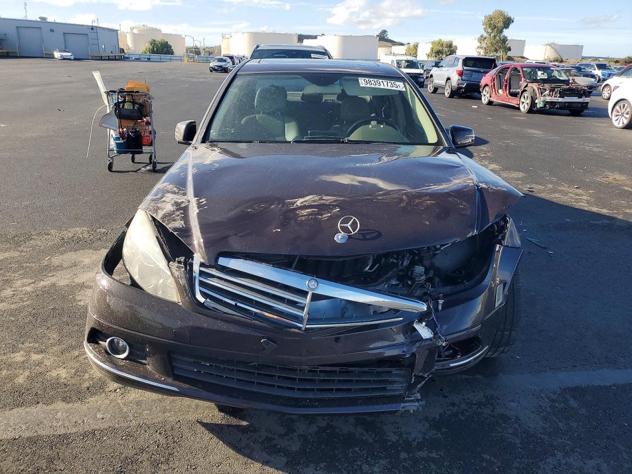 2011 MERCEDES-BENZ C 300 photo 5