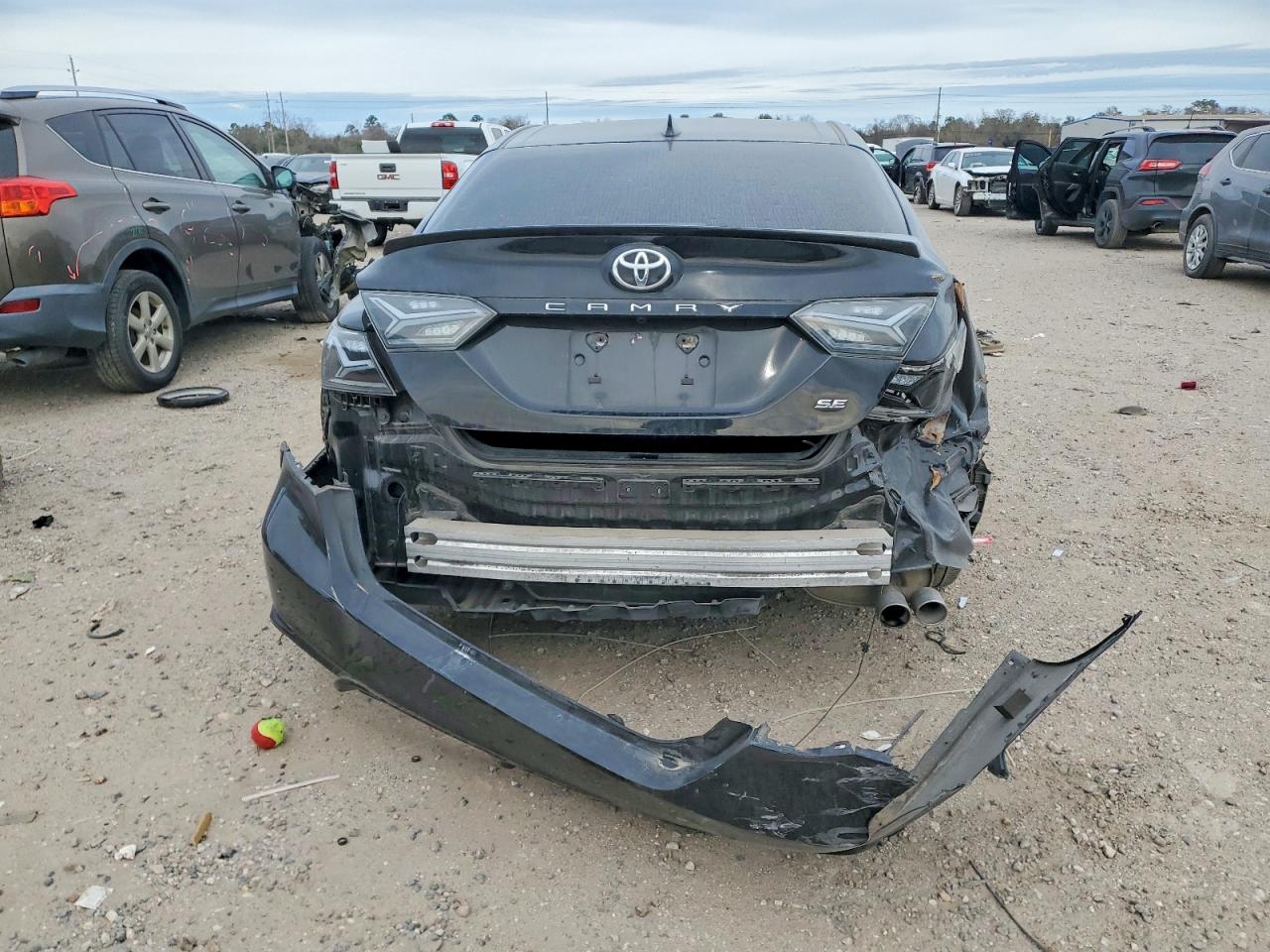 2023 TOYOTA CAMRY SE photo 6