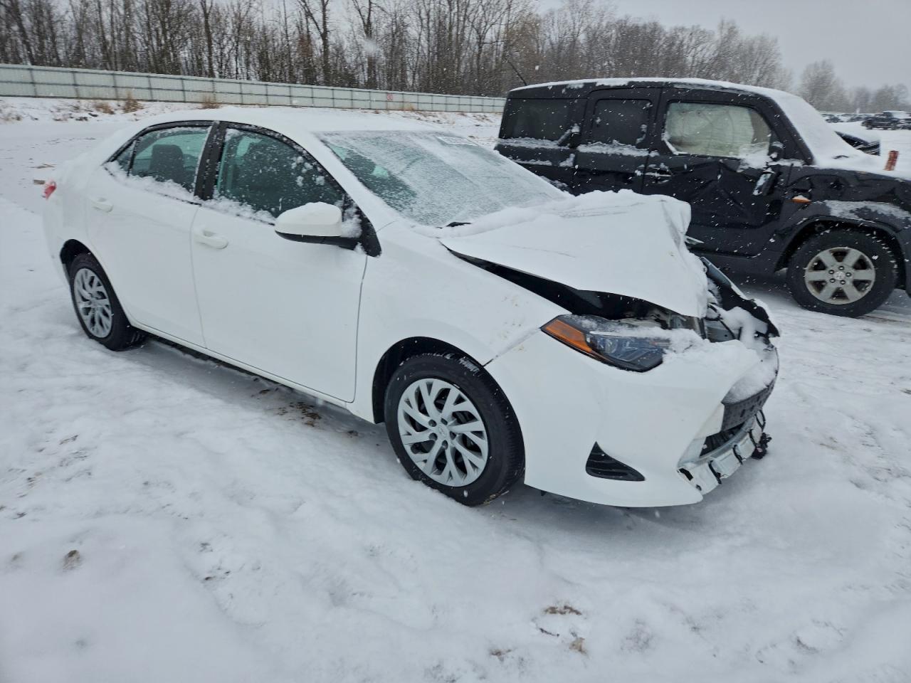 2019 TOYOTA COROLLA L photo 4