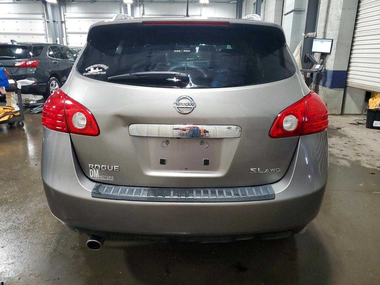 2013 NISSAN ROGUE S photo 6