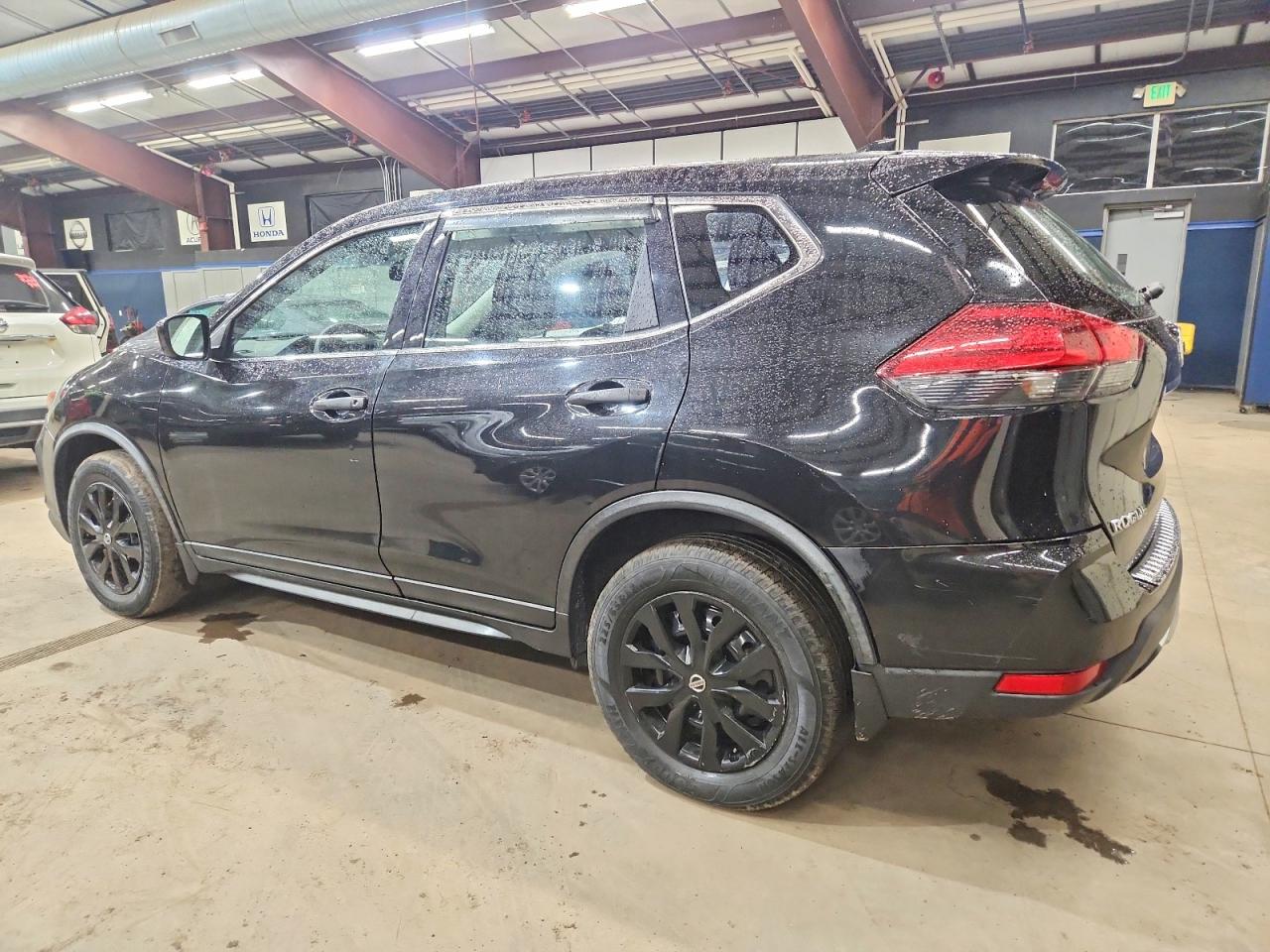 2018 NISSAN ROGUE S photo 2