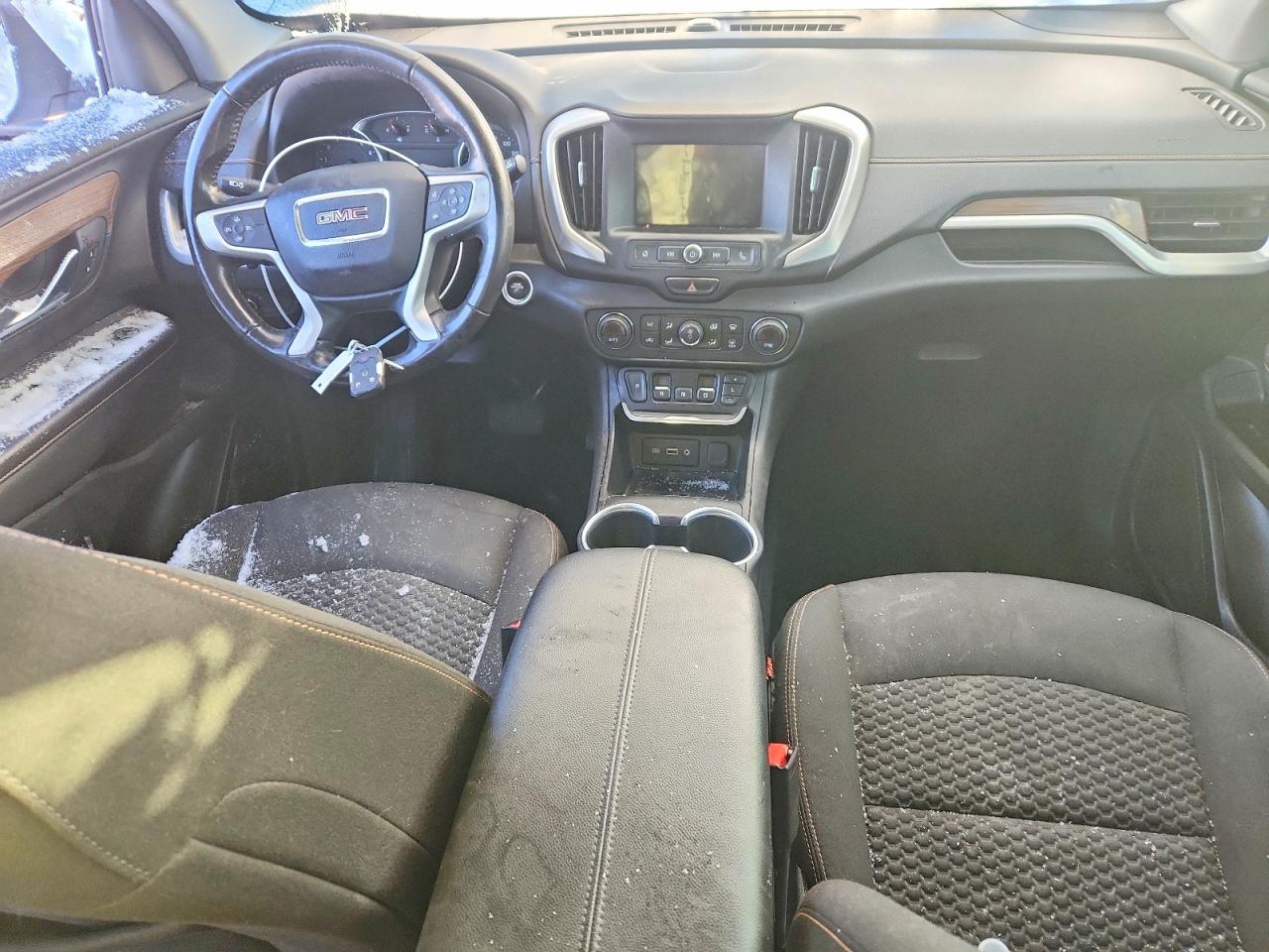 2019 GMC TERRAIN SLE photo 8