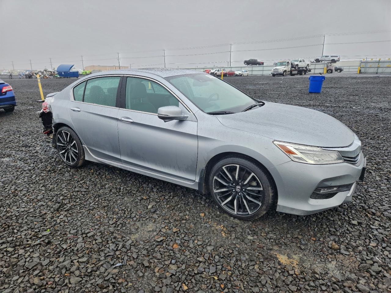2017 HONDA ACCORD TOURING photo 4