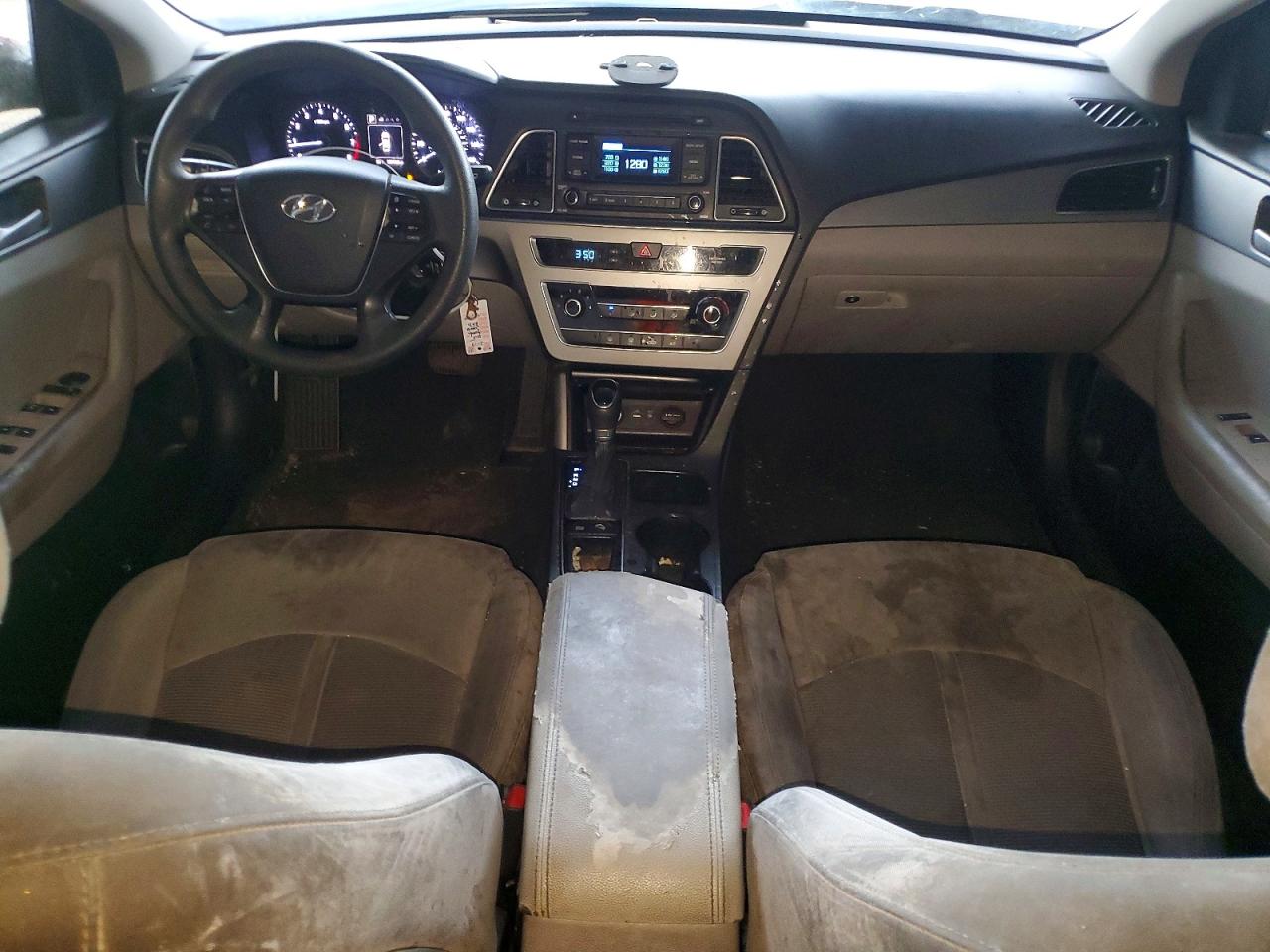 2015 HYUNDAI SONATA SE photo 8
