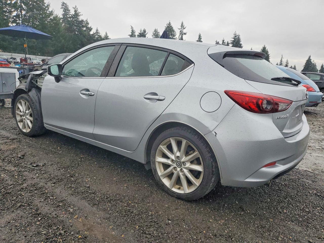 2017 MAZDA 3 TOURING photo 3