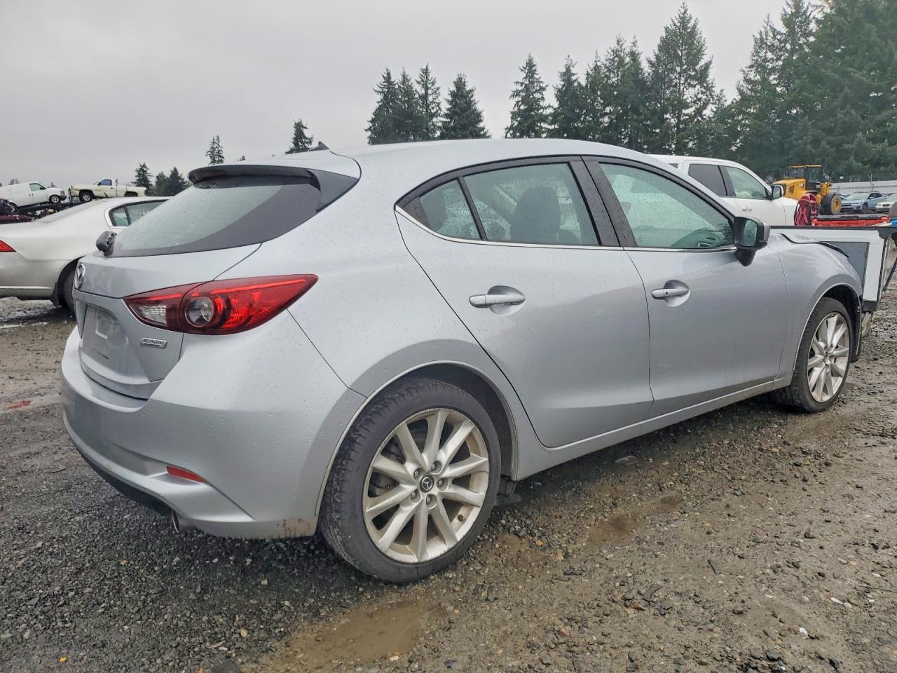 2017 MAZDA 3 TOURING photo 5