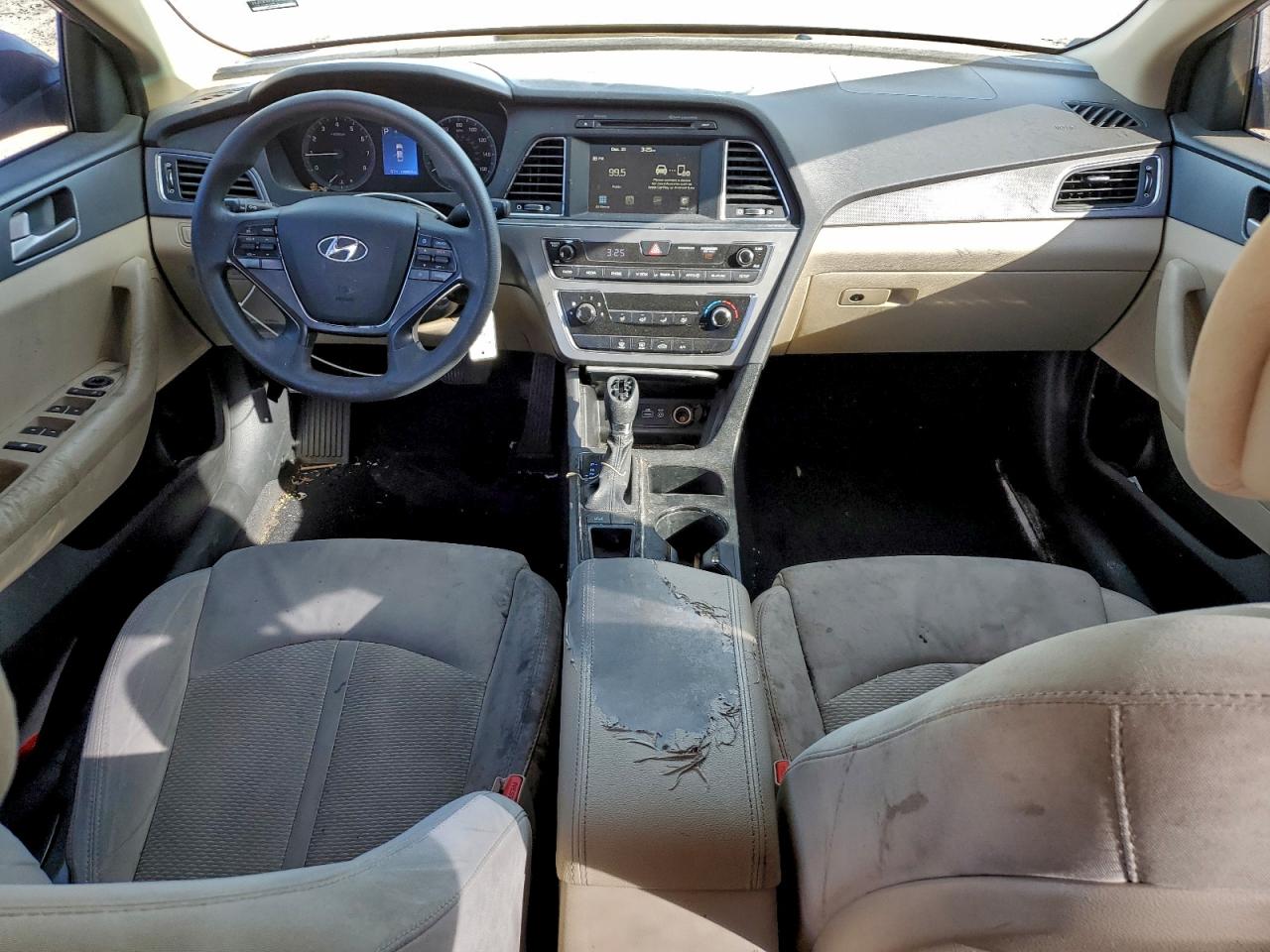 2017 HYUNDAI SONATA SE photo 8