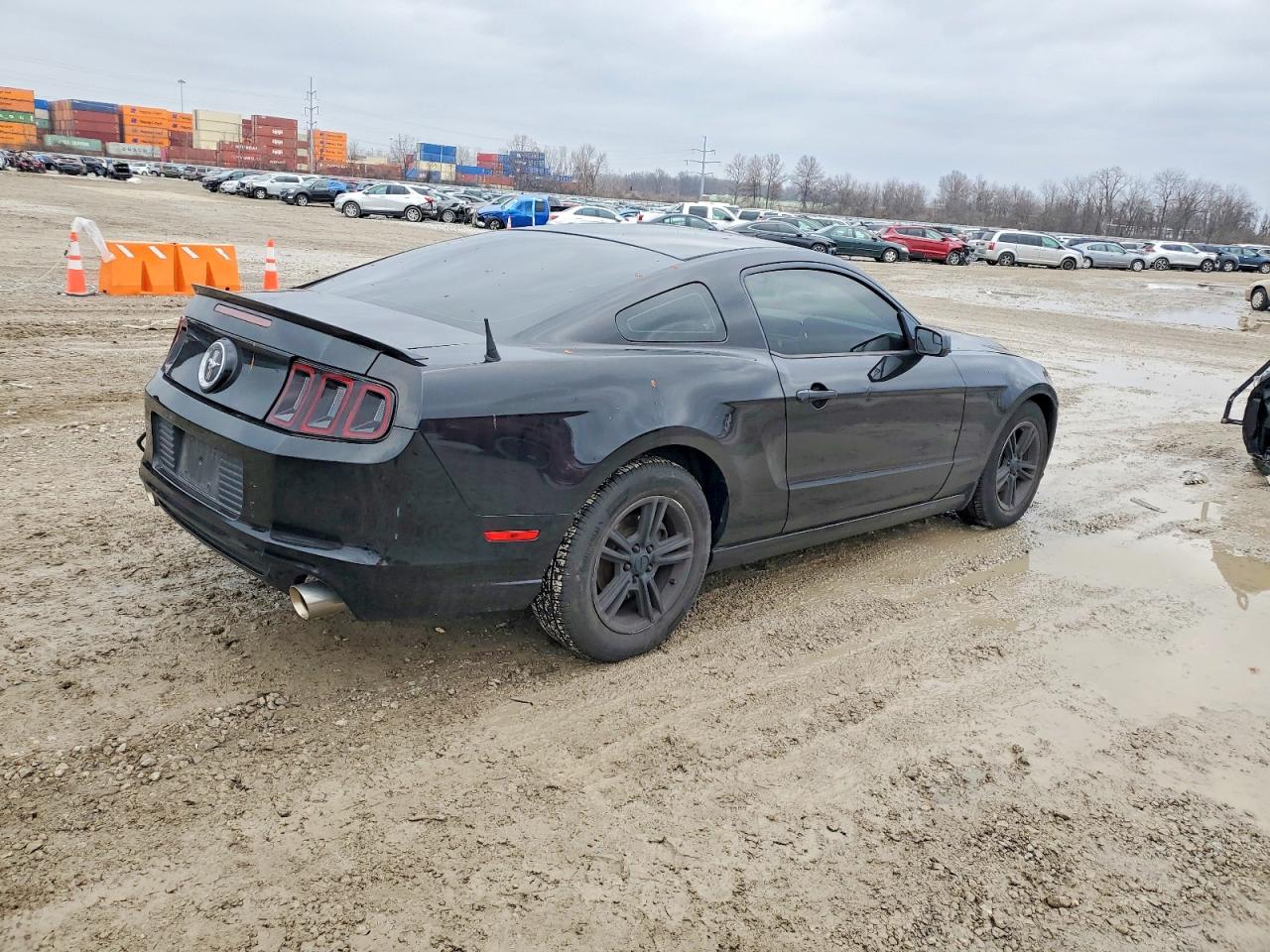 2013 FORD MUSTANG photo 3