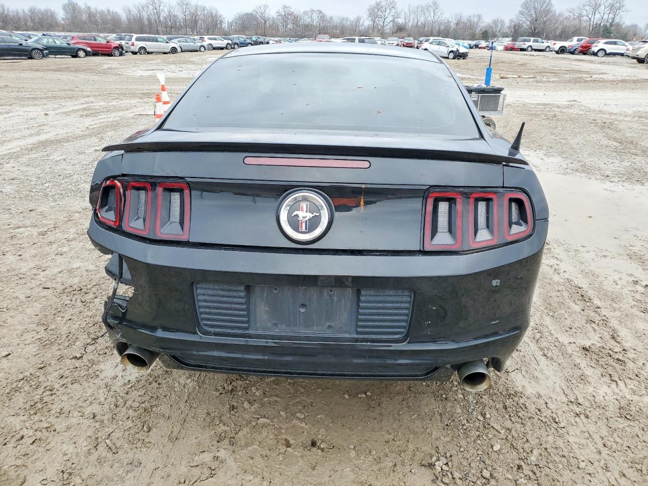 2013 FORD MUSTANG photo 6