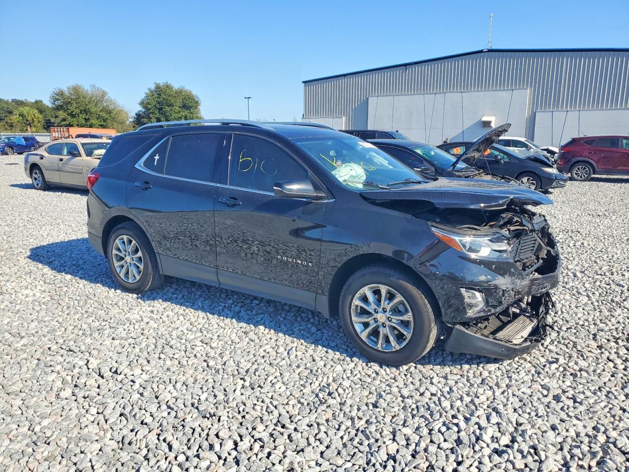 2019 CHEVROLET EQUINOX LT photo 4