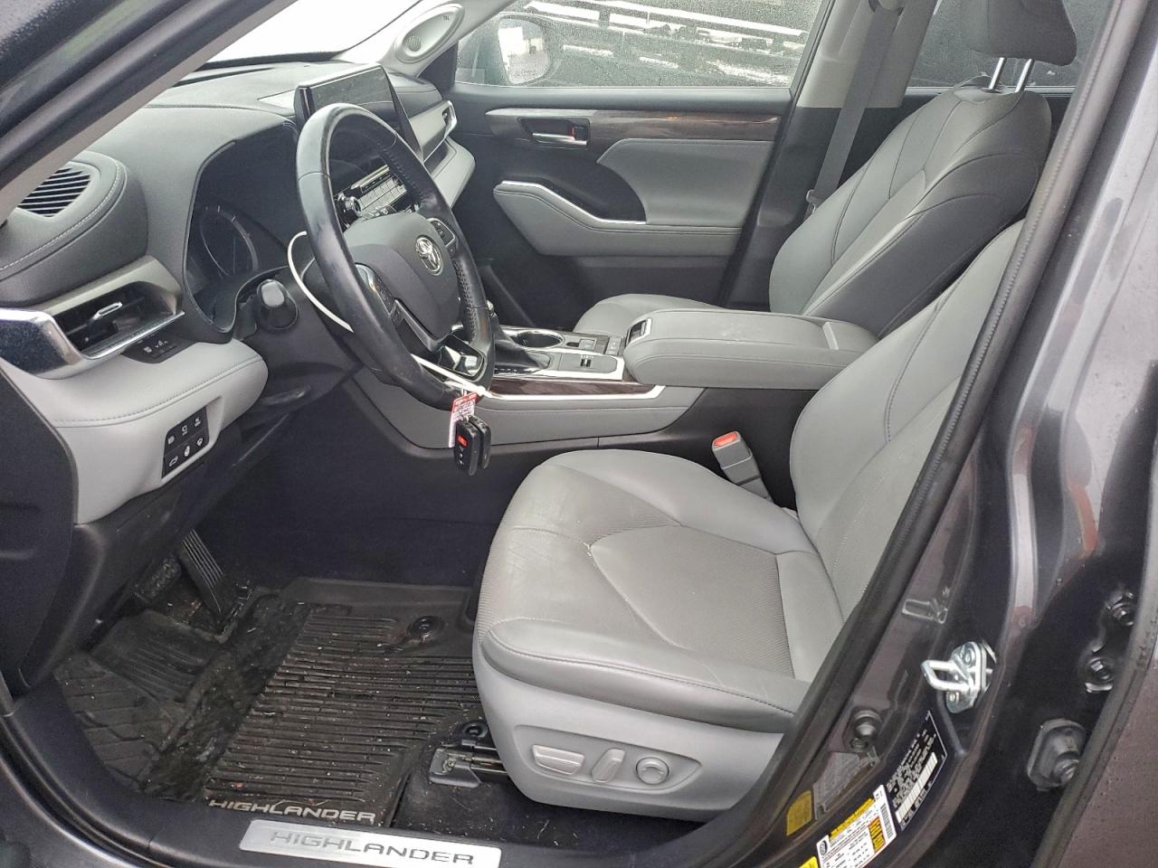 2021 TOYOTA HIGHLANDER HYBRID LIMITED photo 13