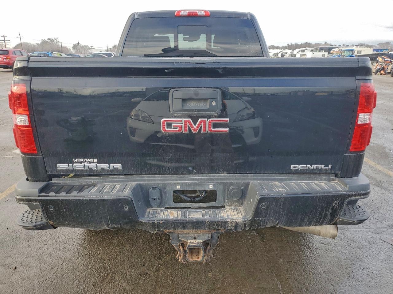 2015 GMC SIERRA K2500 DENALI photo 6