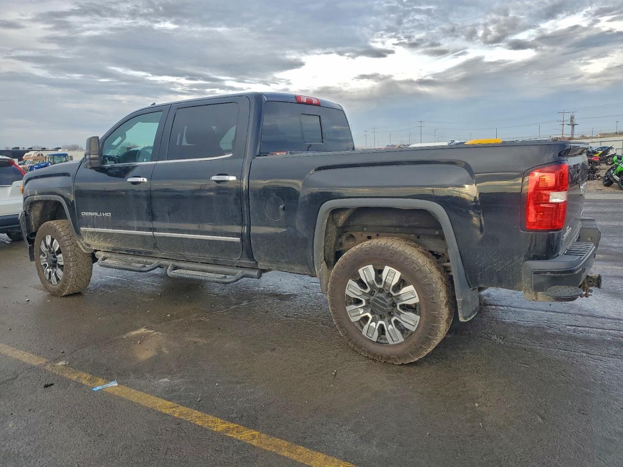 2015 GMC SIERRA K2500 DENALI photo 2