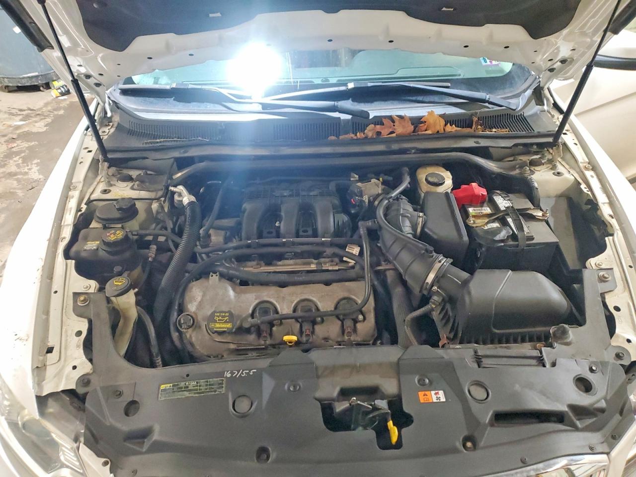 2011 FORD TAURUS SEL photo 41
