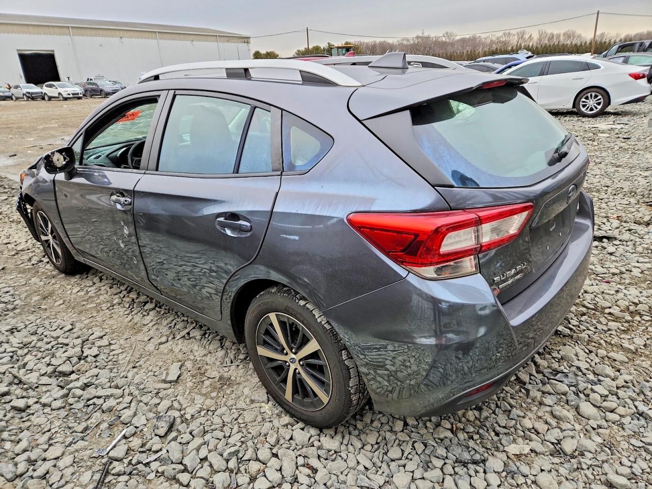 2019 SUBARU IMPREZA PREMIUM photo 2