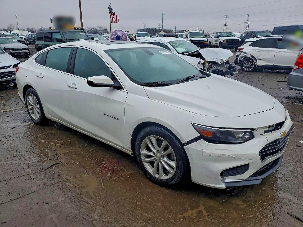 2016 CHEVROLET MALIBU LT photo 4