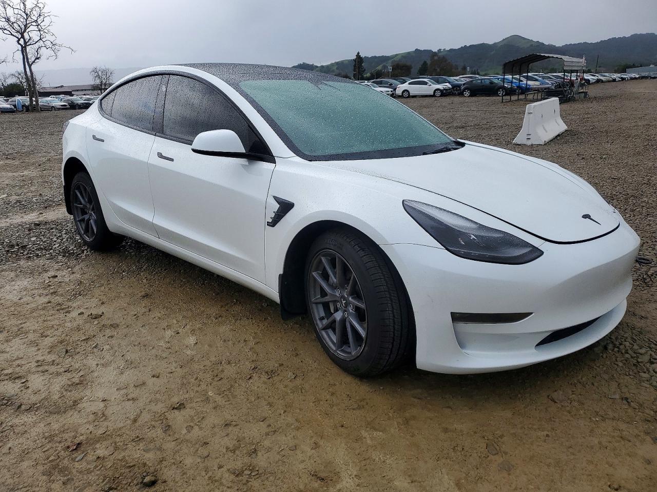 2023 TESLA MODEL 3 photo 4