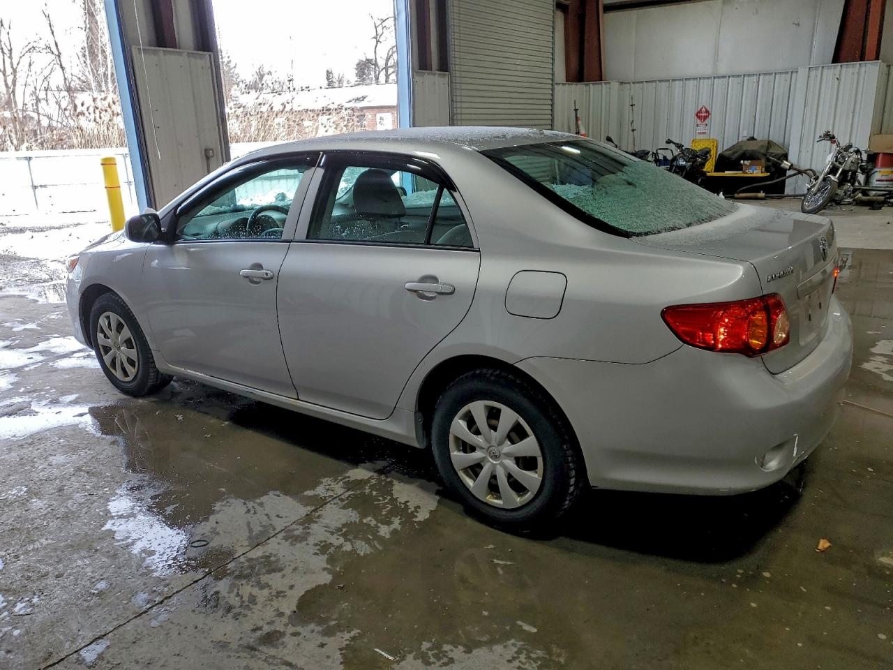 2009 TOYOTA COROLLA BASE photo 2