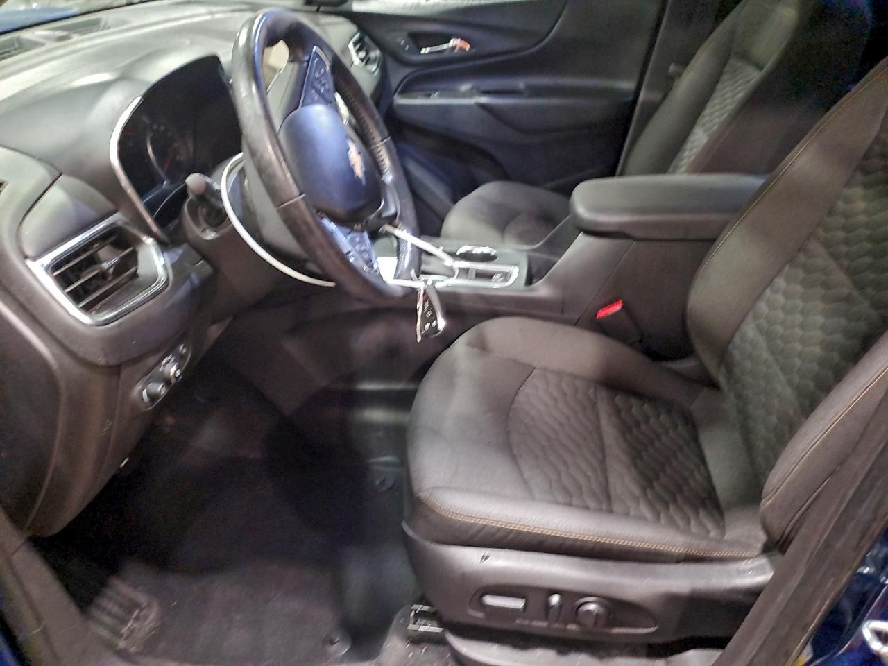 2020 CHEVROLET EQUINOX LT photo 7