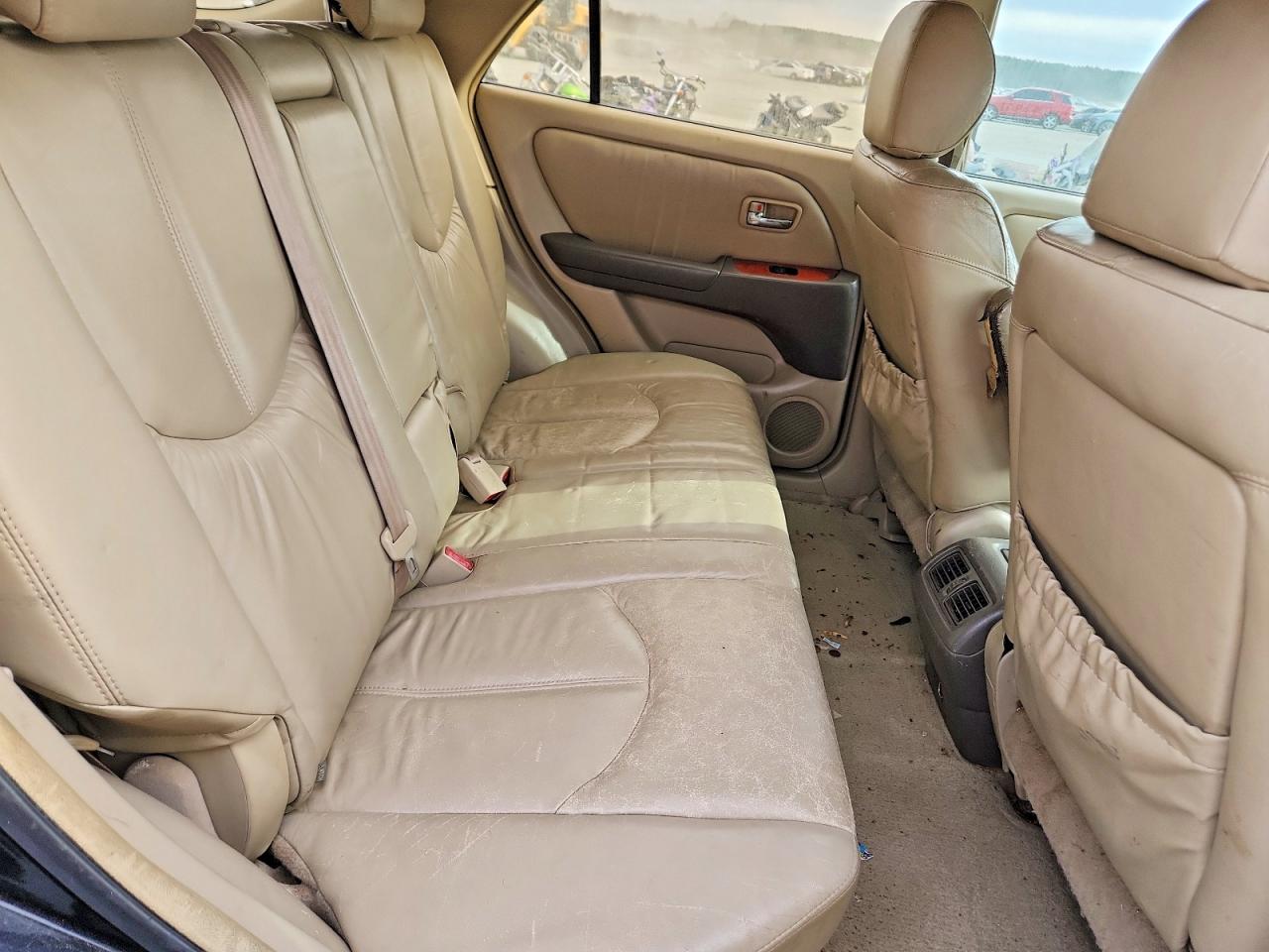 2002 LEXUS RX 300 photo 11
